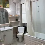 Le Campus Victoria I - Train Station & Isabey St - 70m2